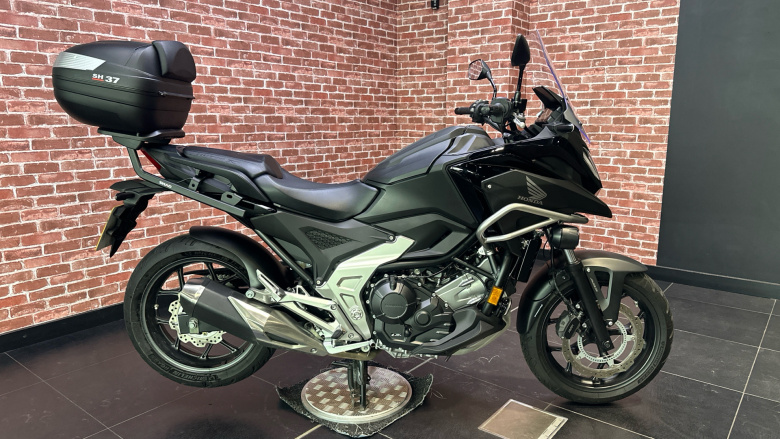 Honda NC750X Manual
